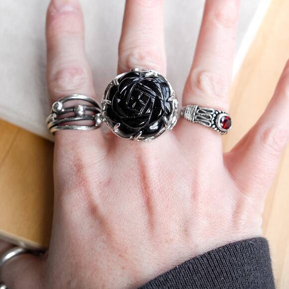 Vintage 925 Silver Carved Black Onyx Rose Ring Size 5.75 Chunky Statement - Picture 10 of 10